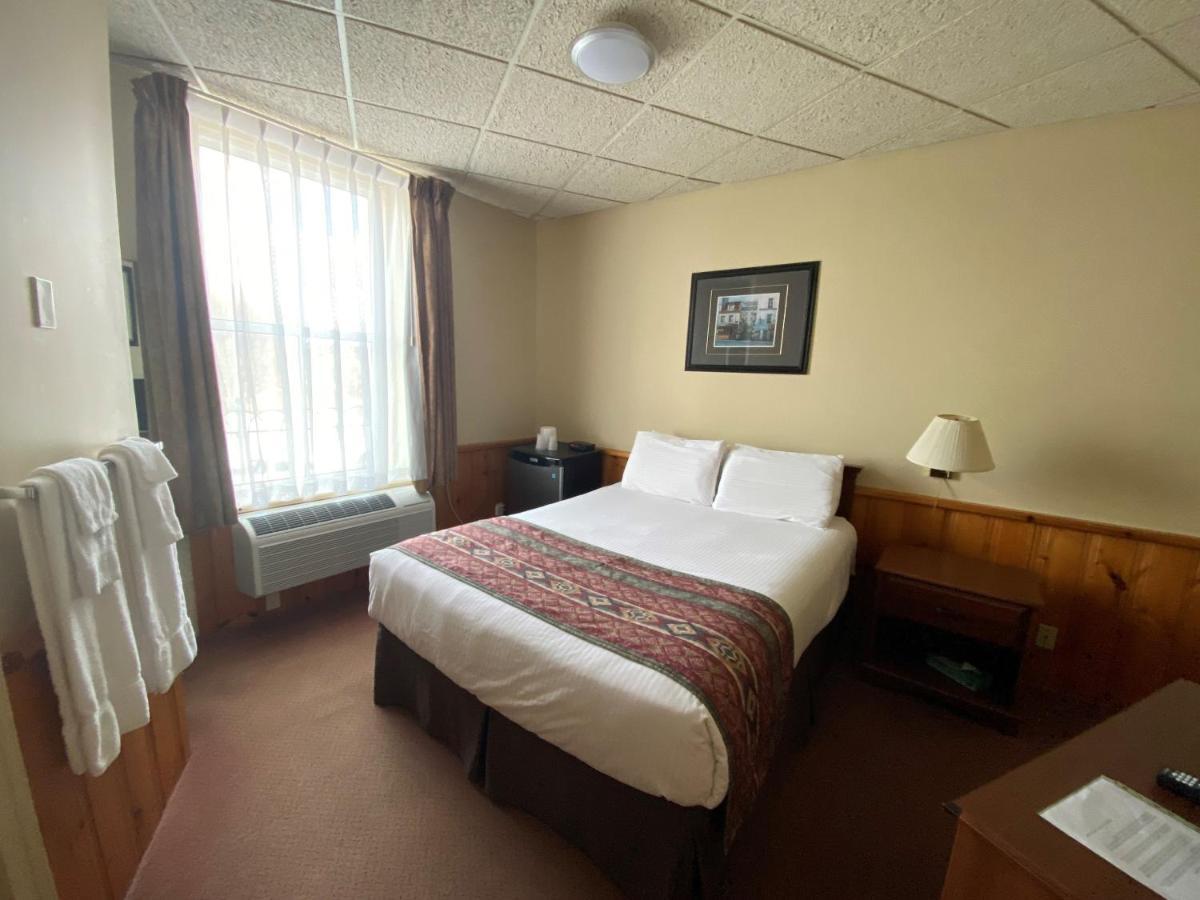 Hotel Bedford Goderich Esterno foto