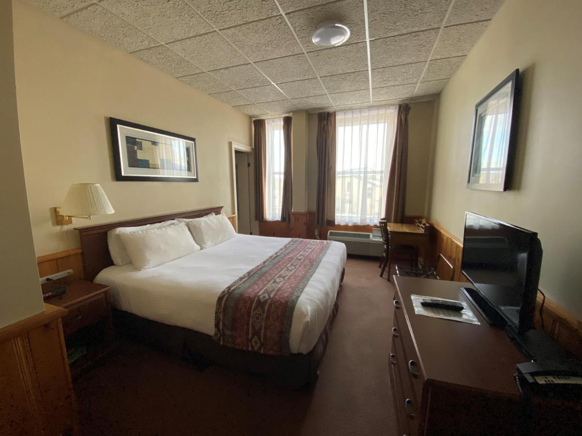 Hotel Bedford Goderich Esterno foto