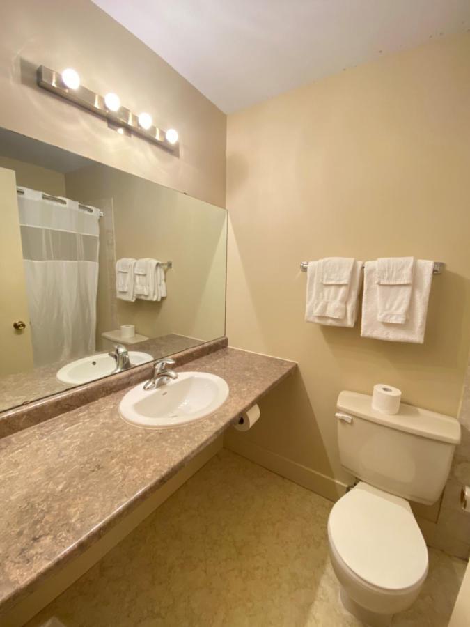 Hotel Bedford Goderich Esterno foto