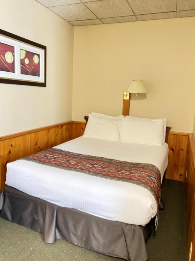 Hotel Bedford Goderich Esterno foto